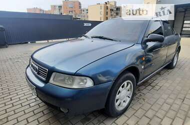 Седан Audi A4 1996 в Одессе