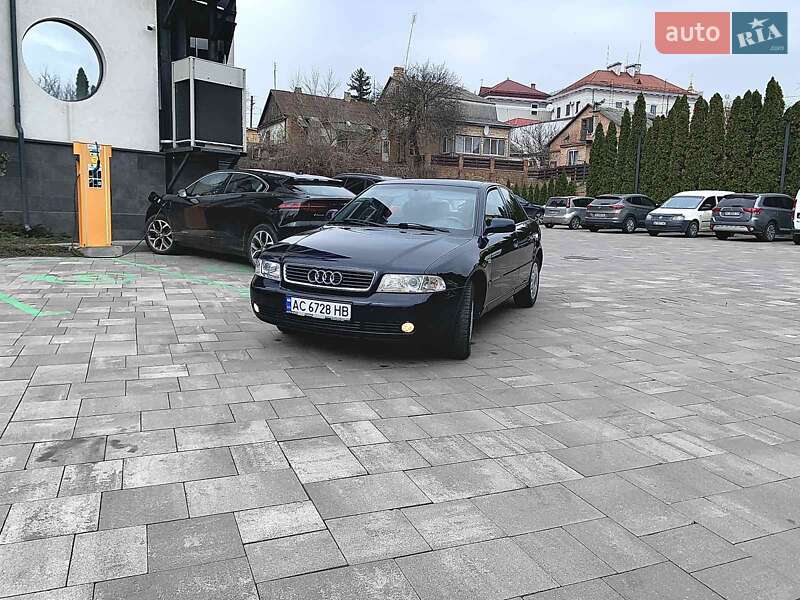 Седан Audi A4 1999 в Луцке фото 4 Седан Audi A4 1999 в Луцке
