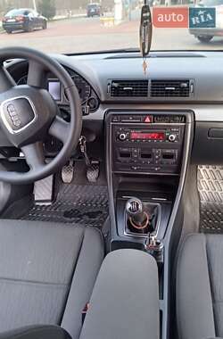 Седан Audi A4 2006 в Гайсине