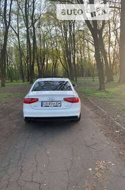 Седан Audi A4 2014 в Чернигове