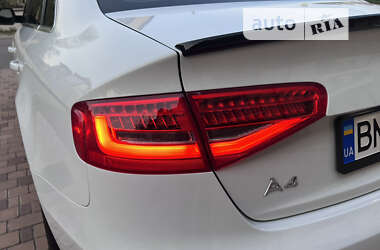 Седан Audi A4 2014 в 