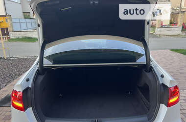 Седан Audi A4 2014 в 