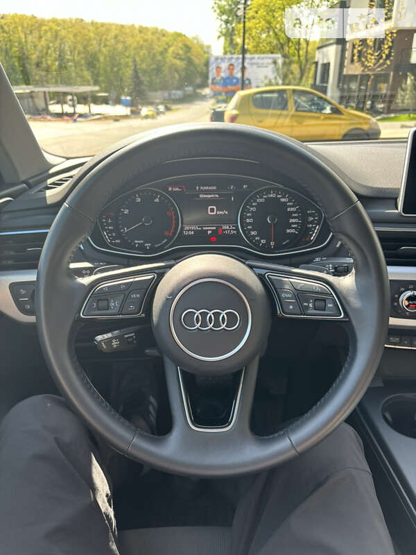 Универсал Audi A4 2019 в Ужгороде