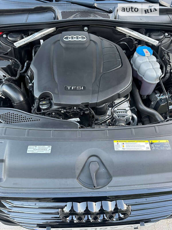 Седан Audi A4 2018 в Днепре