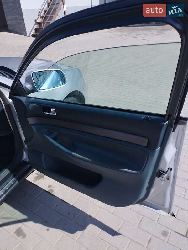 Седан Audi A4 1999 в Рахове фото 5 Седан Audi A4 1999 в Рахове