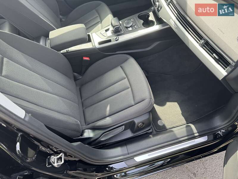 Универсал Audi A4 2018 в Киеве