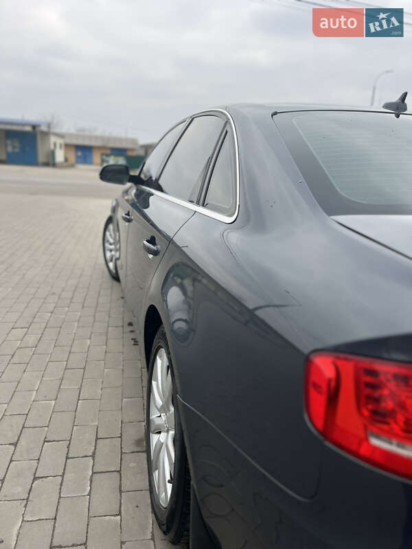 Седан Audi A4 2009 в Миргороді