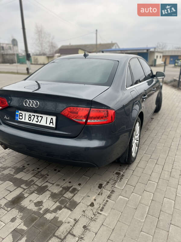 Седан Audi A4 2009 в Миргороді