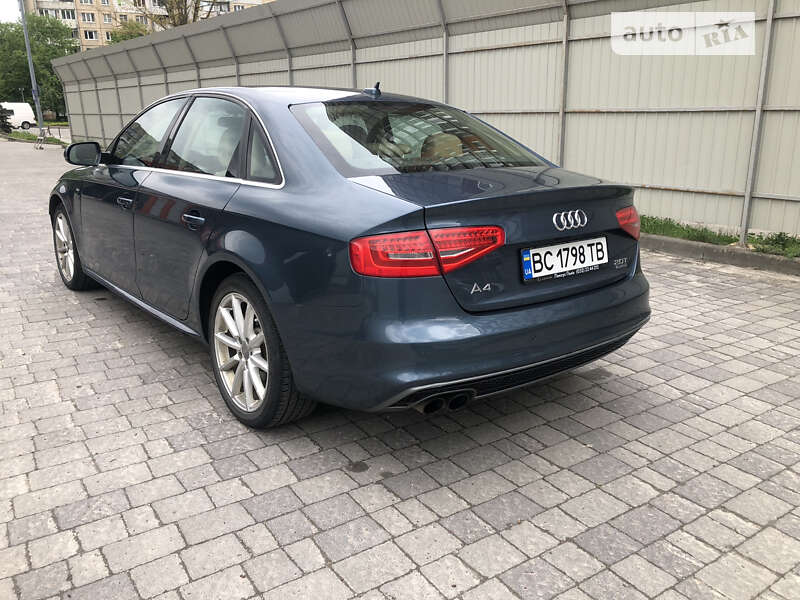 Седан Audi A4 2014 в Львові