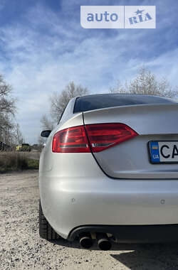 Седан Audi A4 2010 в Києві