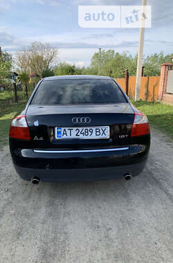 Седан Audi A4 2003 в Снятине