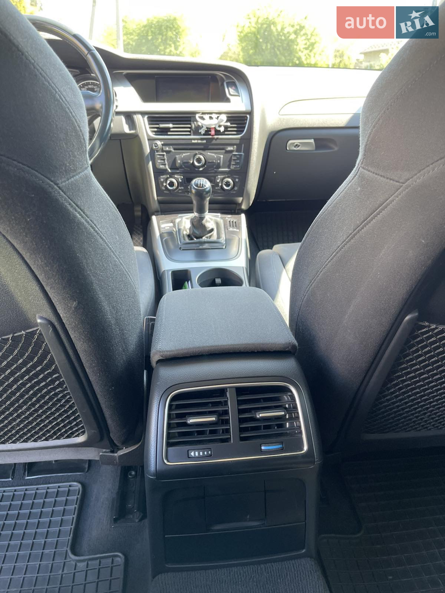 2011 Audi A4 - мініатюра 14