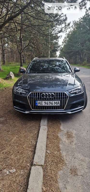 Универсал Audi A4 2018 в Запорожье