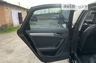 Седан Audi A4 2011 в 