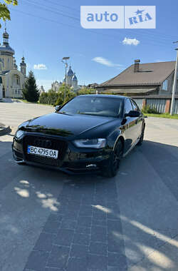 Седан Audi A4 2013 в Львове