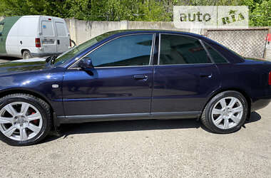 Седан Audi A4 1999 в Стрые