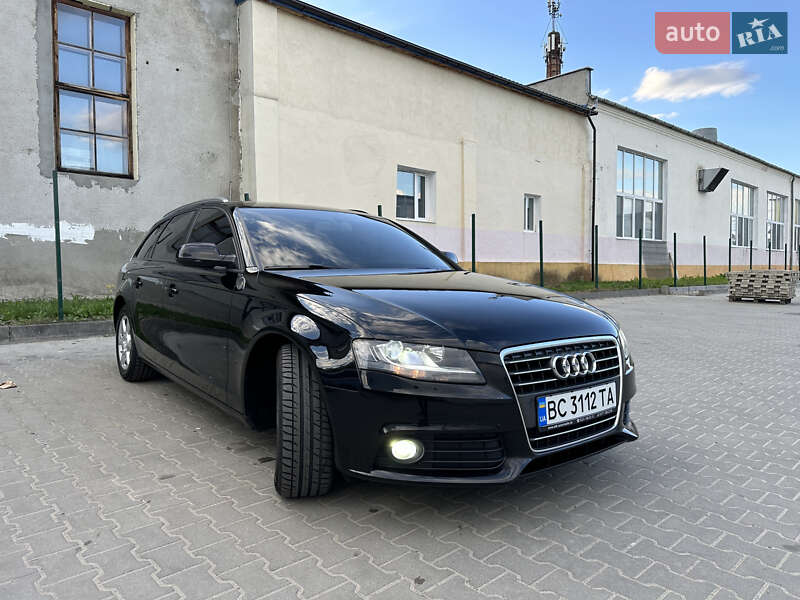Универсал Audi A4 2009 в Яворове