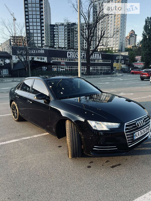 Седан Audi A4 2016 в Киеве