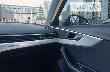 Седан Audi A4 2016 в 