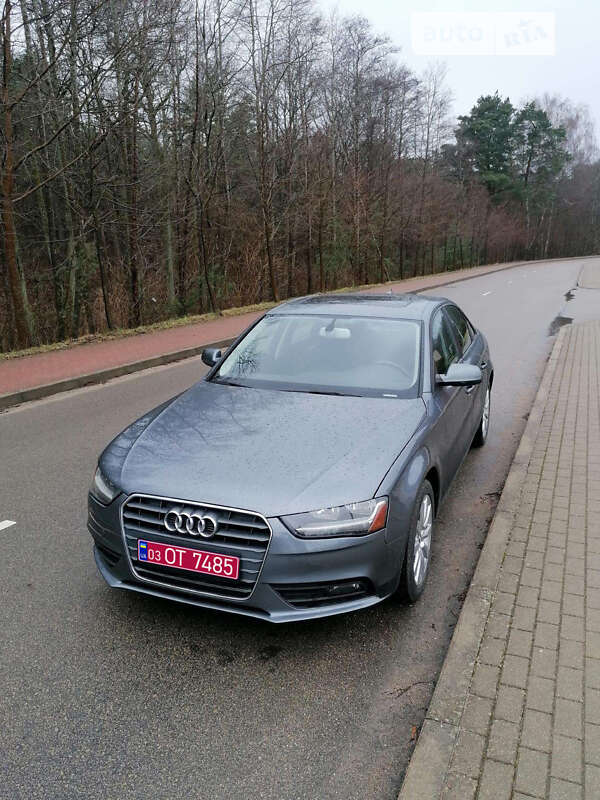 Седан Audi A4 2014 в Хмельницком