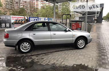 Седан Audi A4 1999 в Хмельницькому