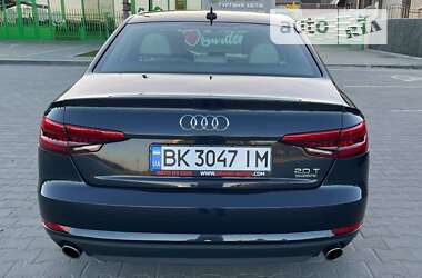 Седан Audi A4 2016 в Ровно