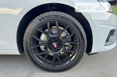 Седан Audi A4 2021 в Киеве