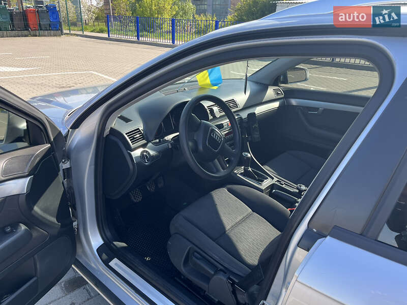 Універсал Audi A4 2005 в Нововолинську