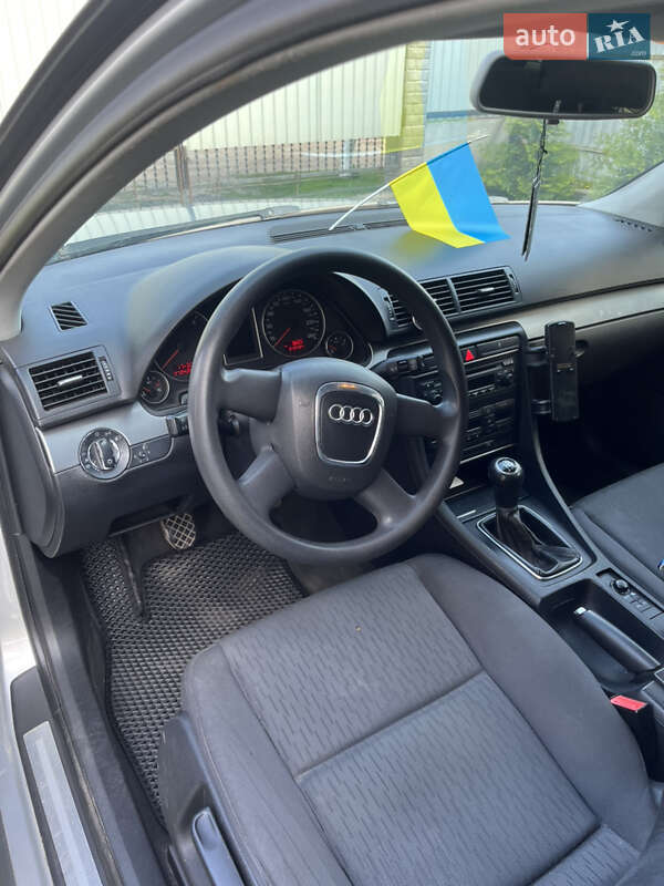 Універсал Audi A4 2005 в Нововолинську