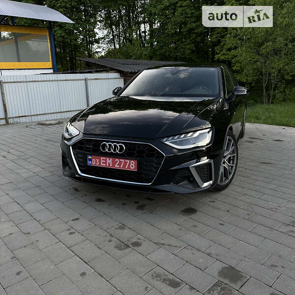 Седан Audi A4 2020 в Долине