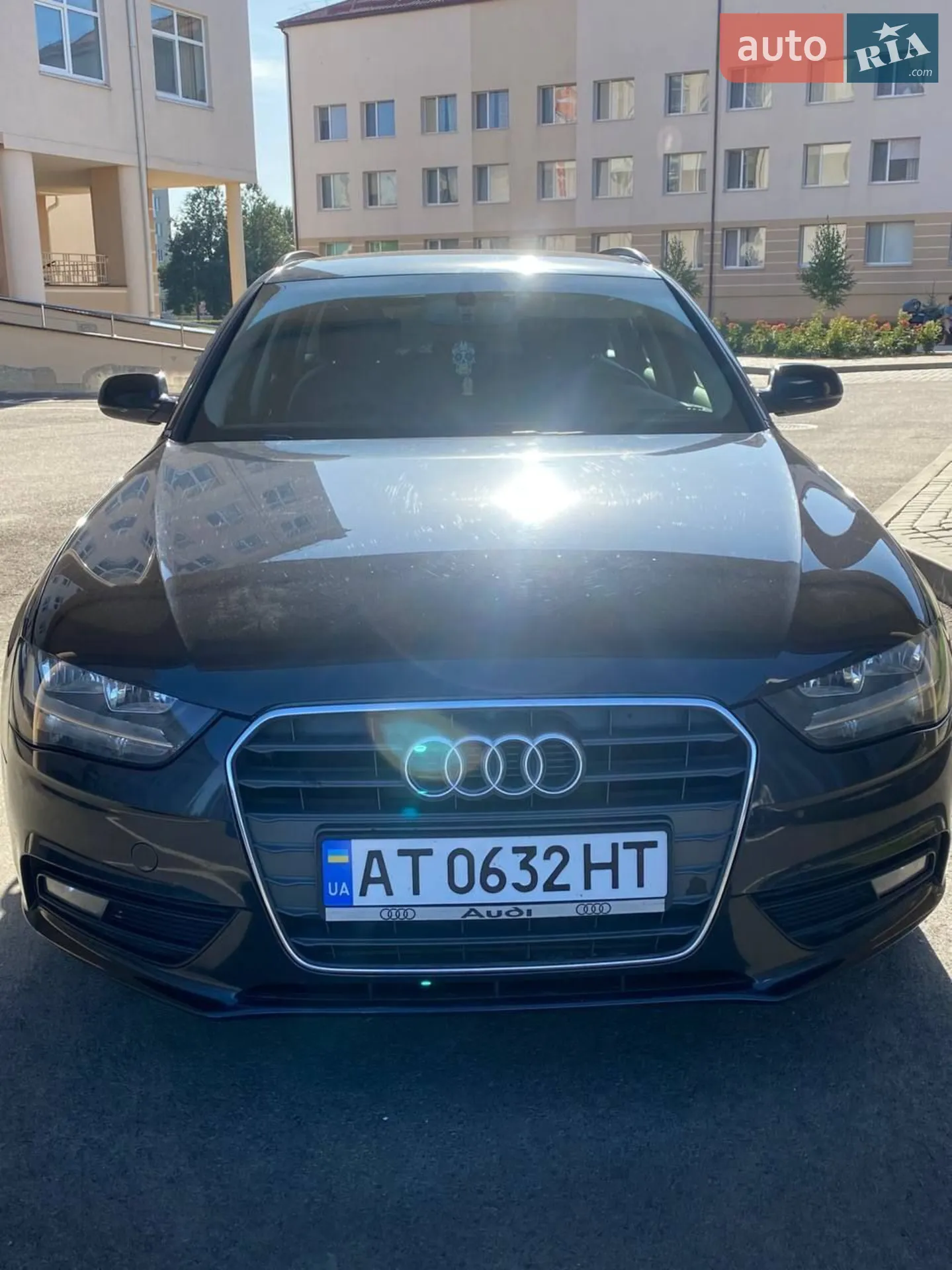 Audi A4 2013 VIN WAUZZZ8K2DA201726 фото оголошення 9 з 20