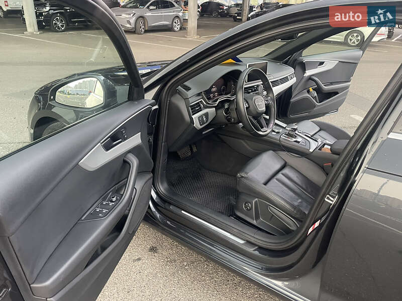 Универсал Audi A4 2018 в Киеве