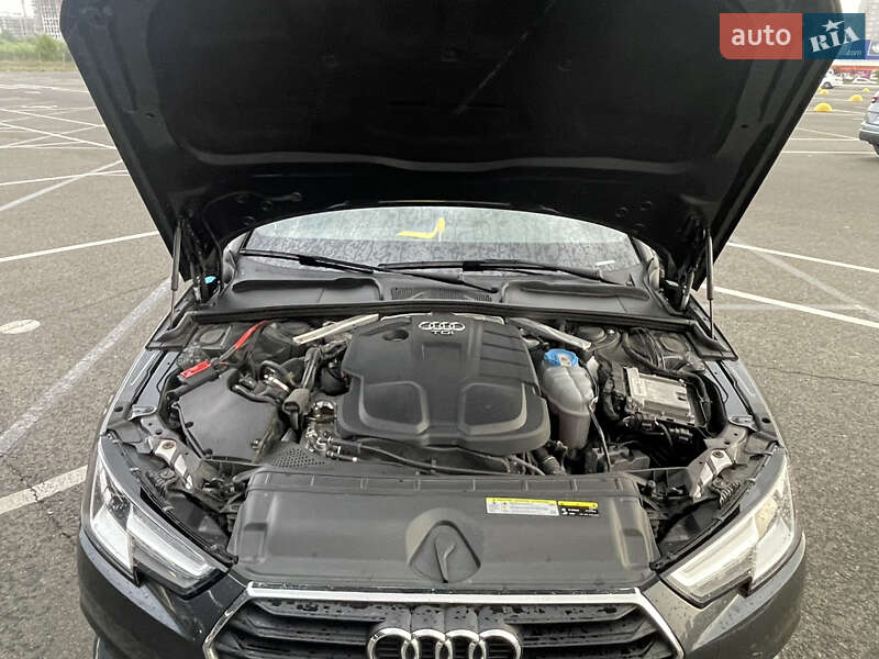 Универсал Audi A4 2018 в Киеве