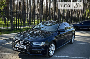 Седан Audi A4 2015 в Бучі