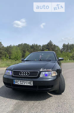 Седан Audi A4 1997 в Луцке