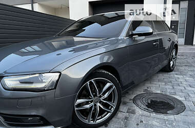 Седан Audi A4 2012 в Тернополе