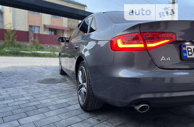 Седан Audi A4 2012 в Тернополе