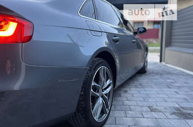 Седан Audi A4 2012 в Тернополі