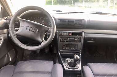 Универсал Audi A4 1997 в Яворове