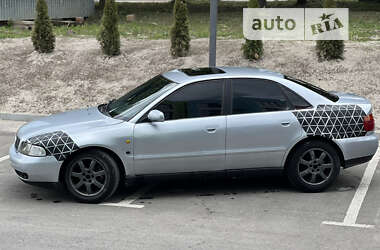 Седан Audi A4 1997 в Ровно