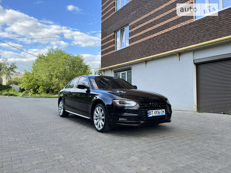 Седан Audi A4 2014 в Хмельницькому