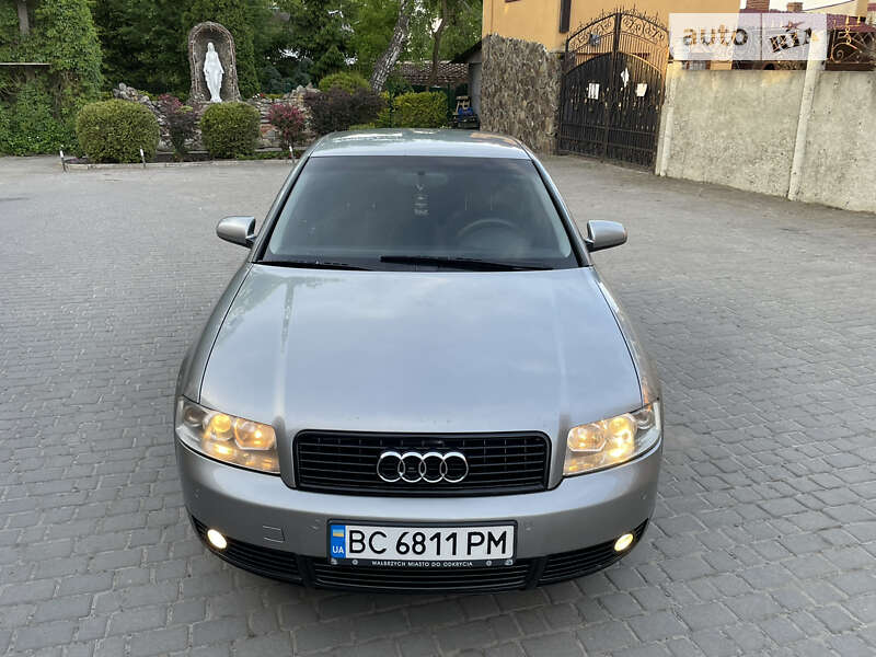 Седан Audi A4 2001 в Львове