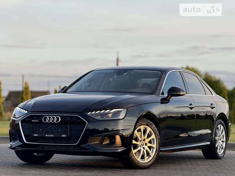 Седан Audi A4 2021 в Луцьку