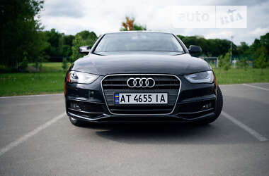 Седан Audi A4 2013 в Ивано-Франковске