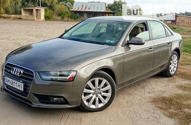 Седан Audi A4 2014 в Ямполе