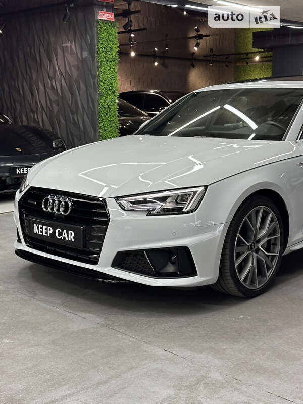 Седан Audi A4 2019 в Одессе