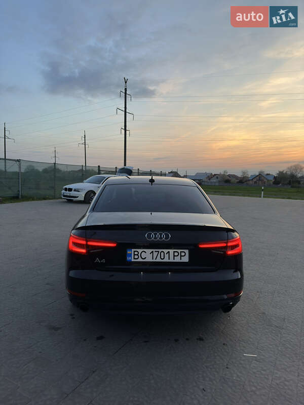 Седан Audi A4 2017 в Львове
