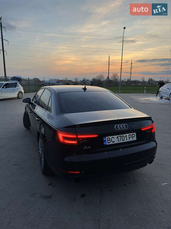 Седан Audi A4 2017 в Львове
