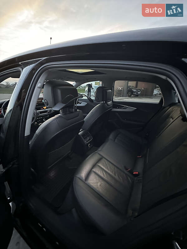 Седан Audi A4 2017 в Львове