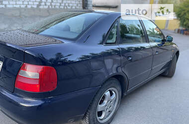 Седан Audi A4 1997 в Харькове